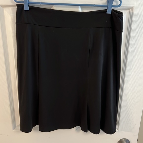 FMX Design Studio Skirt - Picture 2 of 5